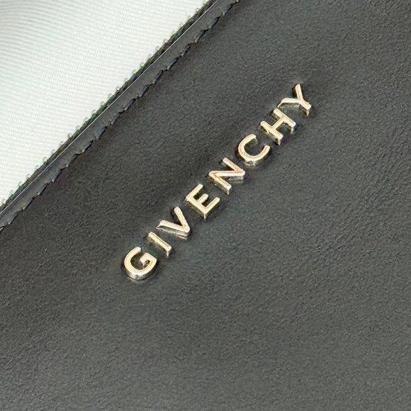 Givenchy Medium Pandora Studded Cross Pouch - Clutch - Picture 4 of 10